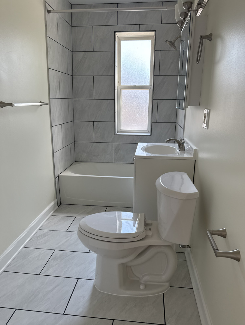 3700 W CORNELIA Avenue 2