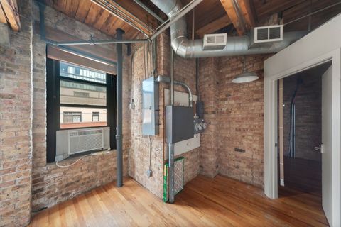 Tiny photo for 368 W Huron Street #3N, Chicago, IL 60654 (MLS # 12681185)
