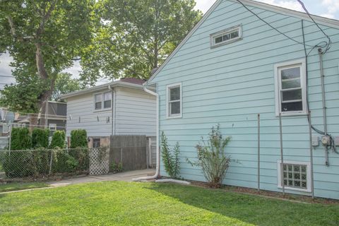 Tiny photo for 1042 Circle Avenue, Forest Park, IL 60130 (MLS # 12464020)