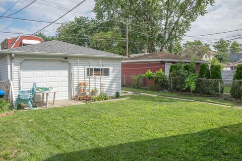 Tiny photo for 1042 Circle Avenue, Forest Park, IL 60130 (MLS # 12464020)