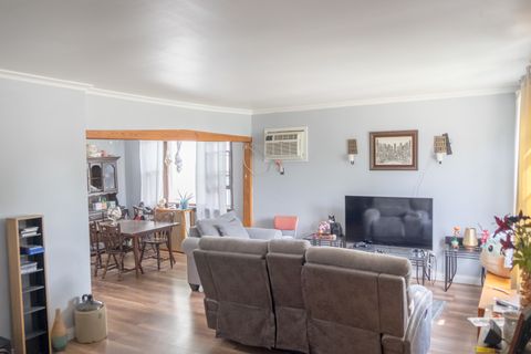 Tiny photo for 1042 Circle Avenue, Forest Park, IL 60130 (MLS # 12464020)