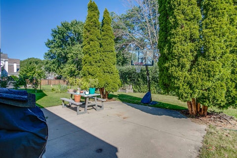 Tiny photo for 600 Thompson Boulevard, Buffalo Grove, IL 60089 (MLS # 12744477)
