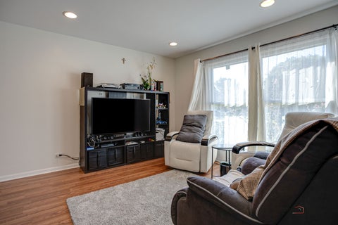 Tiny photo for 600 Thompson Boulevard, Buffalo Grove, IL 60089 (MLS # 12744477)