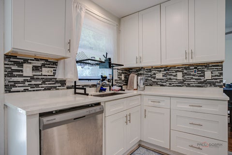 Tiny photo for 600 Thompson Boulevard, Buffalo Grove, IL 60089 (MLS # 12744477)