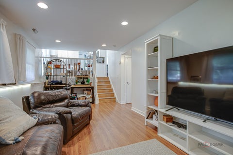 Tiny photo for 600 Thompson Boulevard, Buffalo Grove, IL 60089 (MLS # 12744477)