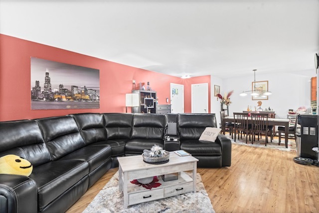 4704 Euclid Avenue 1B