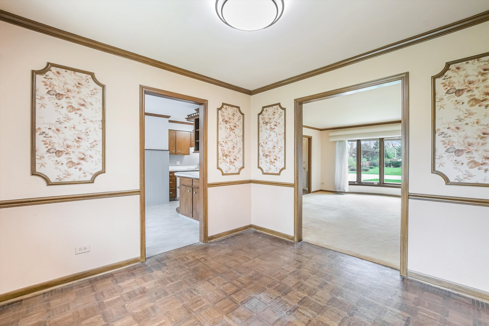 1402 N Indigo Drive