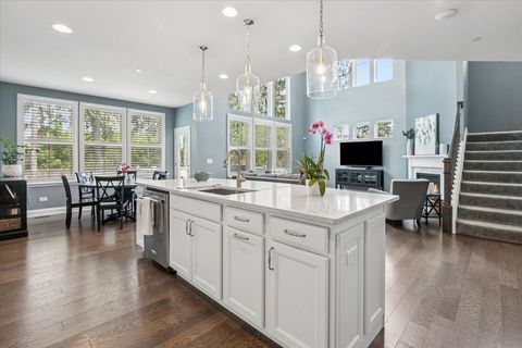 Tiny photo for 548 Council Circle, Vernon Hills, IL 60061 (MLS # 12688268)