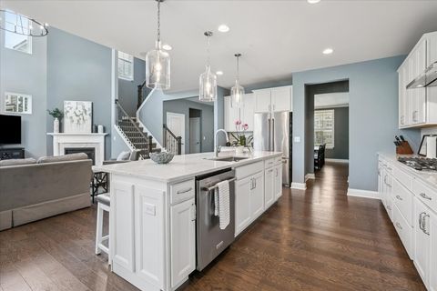 Tiny photo for 548 Council Circle, Vernon Hills, IL 60061 (MLS # 12688268)