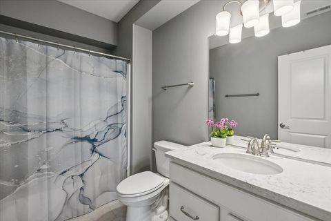 Tiny photo for 548 Council Circle, Vernon Hills, IL 60061 (MLS # 12688268)