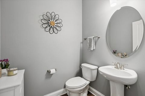 Tiny photo for 548 Council Circle, Vernon Hills, IL 60061 (MLS # 12688268)