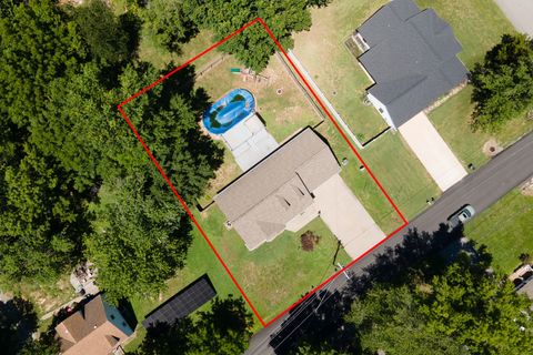 Tiny photo for 1106 MARION Street, Carterville, IL 62918 (MLS # 12676590)