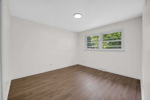 Tiny photo for 702 W Fitzhenry Court, Glenwood, IL 60425 (MLS # 12489047)