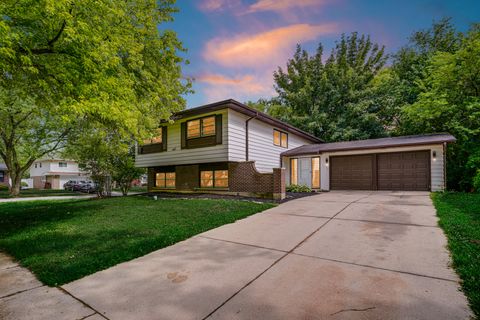 Tiny photo for 702 W Fitzhenry Court, Glenwood, IL 60425 (MLS # 12489047)