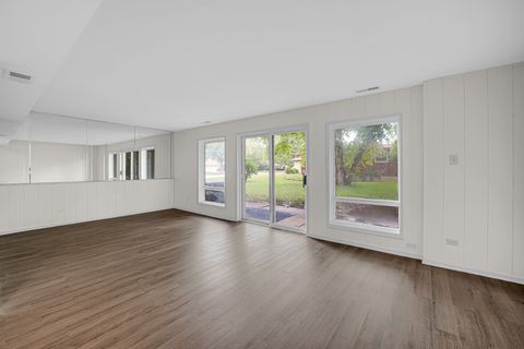 Tiny photo for 702 W Fitzhenry Court, Glenwood, IL 60425 (MLS # 12489047)
