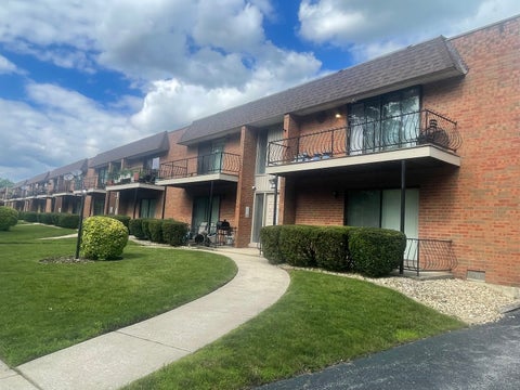 Tiny photo for 623 N Carroll Parkway #101, Glenwood, IL 60425 (MLS # 12771079)