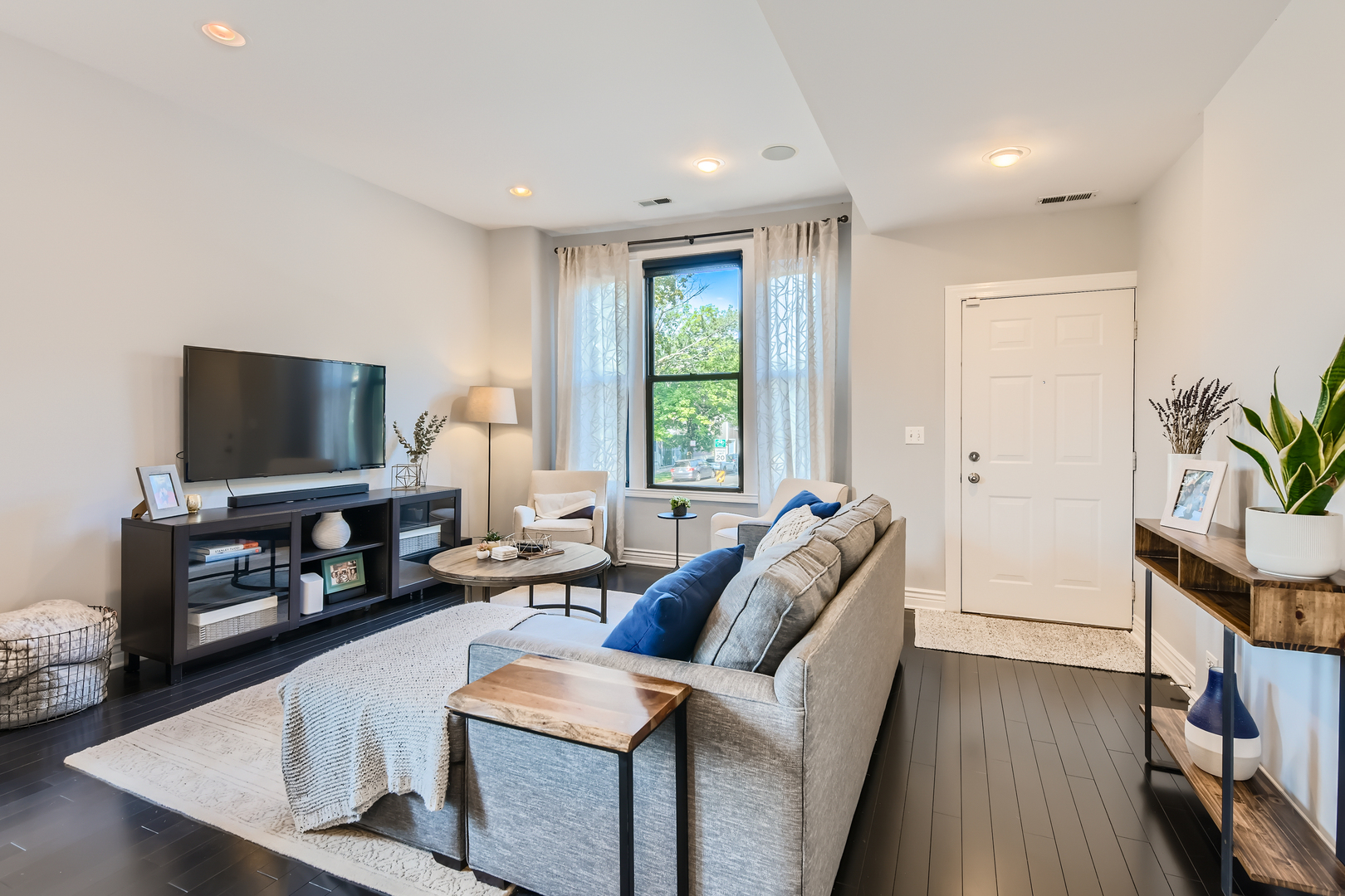 3258 N Racine Avenue 2