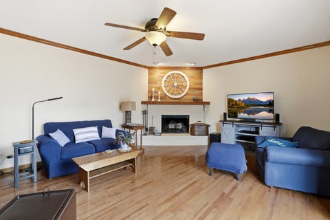 Tiny photo for 637 N Lyle Avenue, Elgin, IL 60123 (MLS # 12699243)