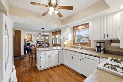 Tiny photo for 637 N Lyle Avenue, Elgin, IL 60123 (MLS # 12699243)