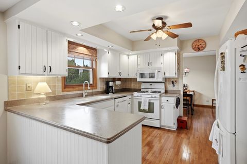 Tiny photo for 637 N Lyle Avenue, Elgin, IL 60123 (MLS # 12699243)