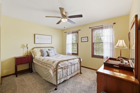Tiny photo for 637 N Lyle Avenue, Elgin, IL 60123 (MLS # 12699243)