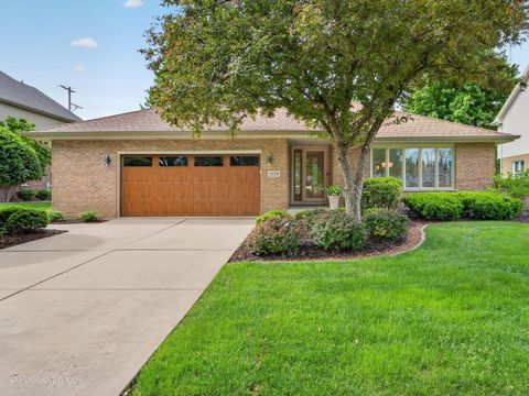 Photo of 1229 Hanover Street, Woodridge, IL 60517 (MLS # 12657587)