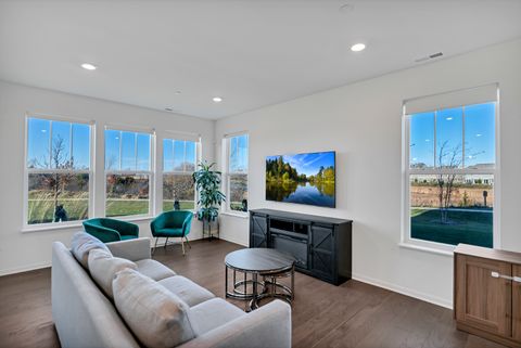 Tiny photo for 3202 Martini Street, Mundelein, IL 60060 (MLS # 12516589)