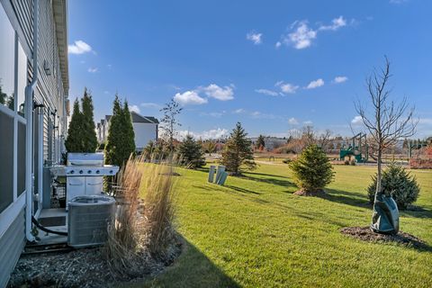 Tiny photo for 3202 Martini Street, Mundelein, IL 60060 (MLS # 12516589)