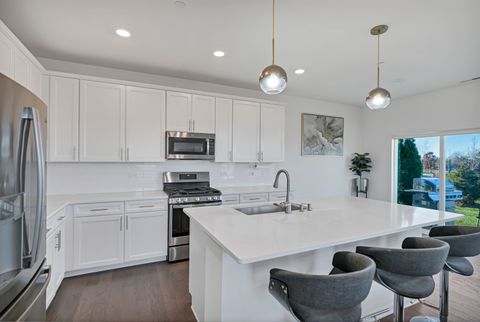 Tiny photo for 3202 Martini Street, Mundelein, IL 60060 (MLS # 12516589)