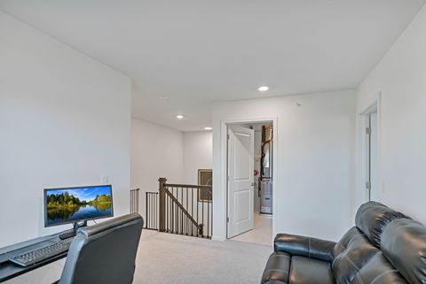 Tiny photo for 3202 Martini Street, Mundelein, IL 60060 (MLS # 12516589)