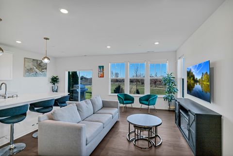 Tiny photo for 3202 Martini Street, Mundelein, IL 60060 (MLS # 12516589)