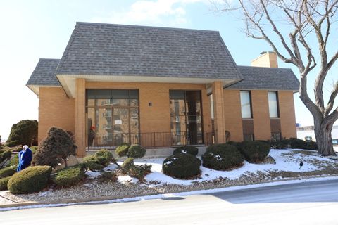 Tiny photo for 700 N Bruce Lane #211, Glenwood, IL 60425 (MLS # 12649016)