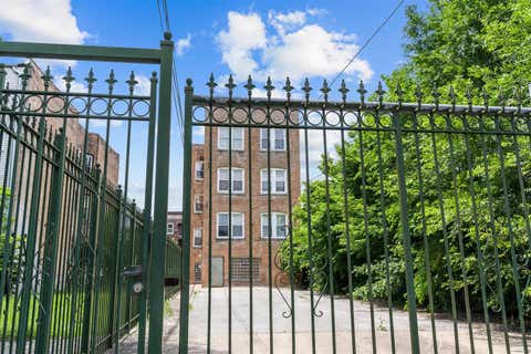 Tiny photo for 5321 S Michigan Avenue #3, Chicago, IL 60615 (MLS # 12670407)