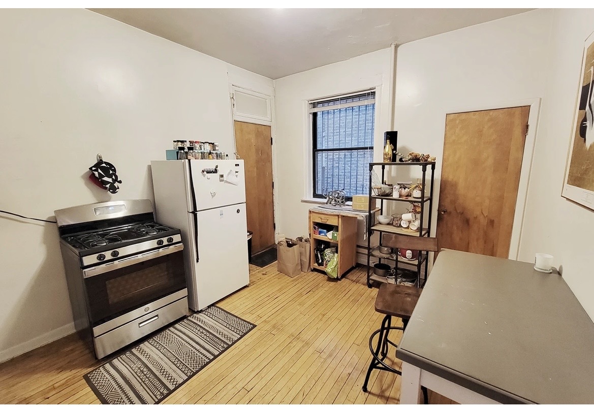 923 W Waveland Avenue 2D