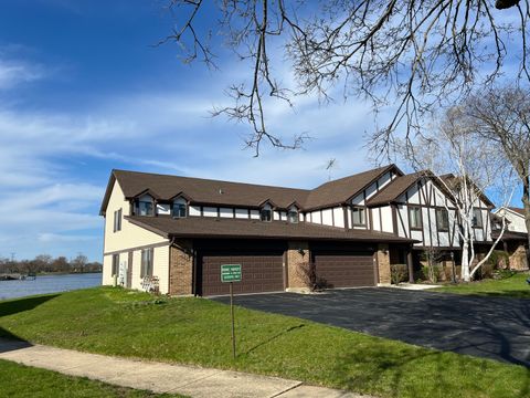 Photo of 370 Springlake Lane #B, Aurora, IL 60504 (MLS # 12545349)