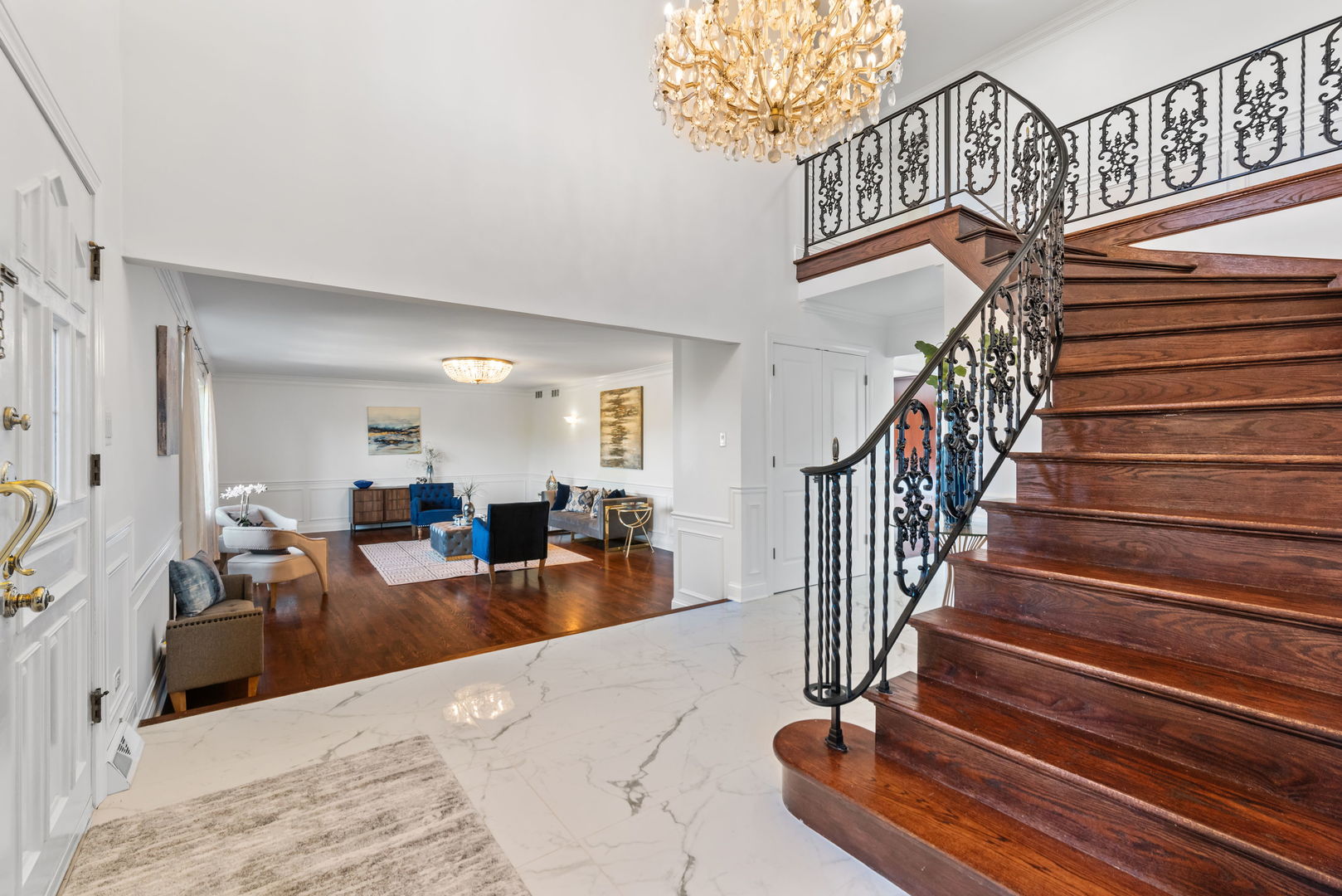 16 Kingston Drive