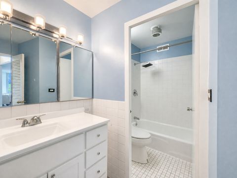 Tiny photo for 4250 N Marine Drive #716, Chicago, IL 60613 (MLS # 12690958)