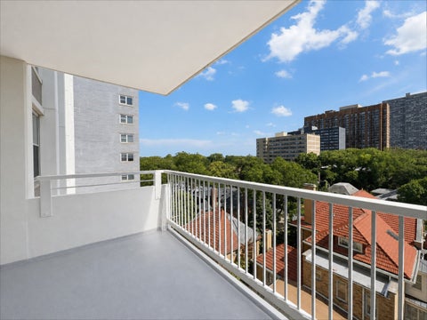Tiny photo for 4250 N Marine Drive #716, Chicago, IL 60613 (MLS # 12690958)