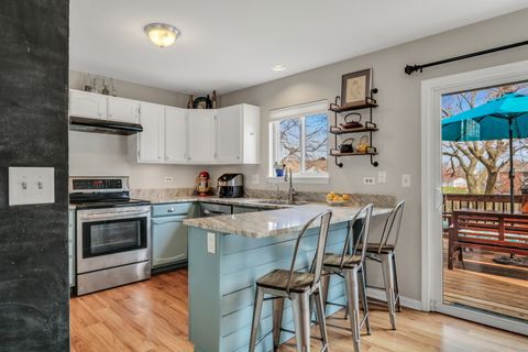 Tiny photo for 6709 E Wellsley Court, Gurnee, IL 60031 (MLS # 12613134)