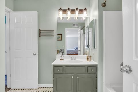 Tiny photo for 6709 E Wellsley Court, Gurnee, IL 60031 (MLS # 12613134)