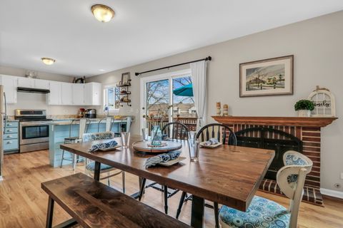 Tiny photo for 6709 E Wellsley Court, Gurnee, IL 60031 (MLS # 12613134)