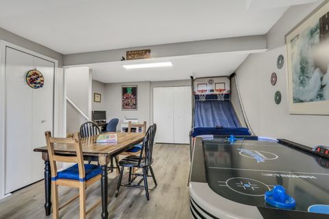 Tiny photo for 6709 E Wellsley Court, Gurnee, IL 60031 (MLS # 12613134)