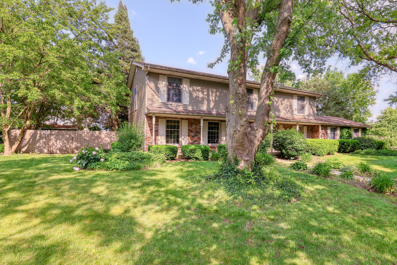 6S503 Bridlespur Drive