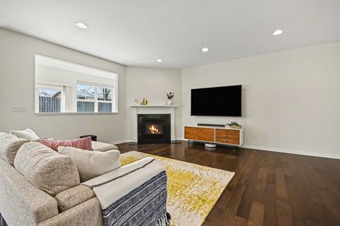 Tiny photo for 2515 LEANDER Court, Woodridge, IL 60517 (MLS # 12679624)