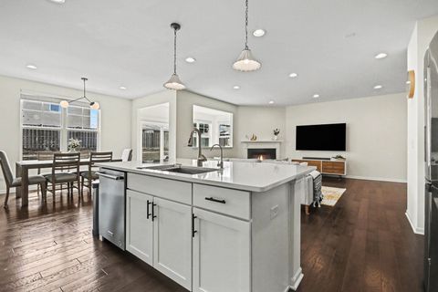 Tiny photo for 2515 LEANDER Court, Woodridge, IL 60517 (MLS # 12679624)