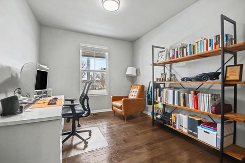 Tiny photo for 2515 LEANDER Court, Woodridge, IL 60517 (MLS # 12679624)