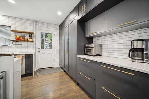 Tiny photo for 505 Pine Court, Lake Bluff, IL 60044 (MLS # 12430546)