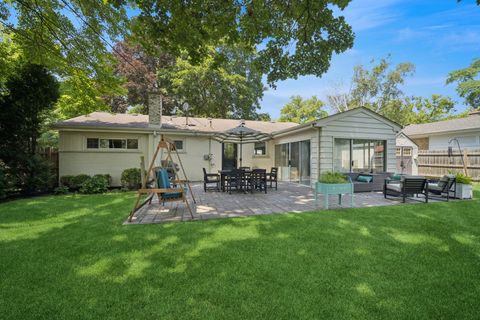 Tiny photo for 505 Pine Court, Lake Bluff, IL 60044 (MLS # 12430546)