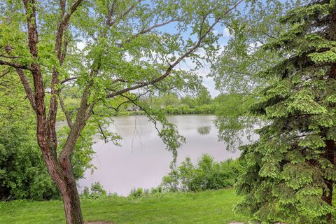 Tiny photo for 1782 Gloucester Court #B, Wheaton, IL 60189 (MLS # 12622313)