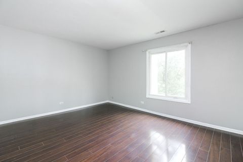 Tiny photo for 1782 Gloucester Court #B, Wheaton, IL 60189 (MLS # 12622313)